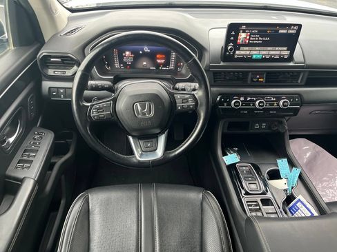 Used 2023 Honda Pilot Elite image 27