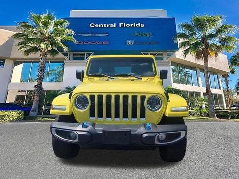 Certified 2023 Jeep Wrangler Unlimited Sahara w/ Cold Weather Group AWD/4WD image 3