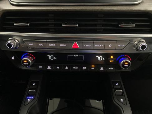 Used 2020 Kia Telluride SX w/ SX Prestige Package AWD/4WD image 29