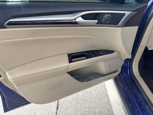 Used 2013 Ford Fusion SE image 10