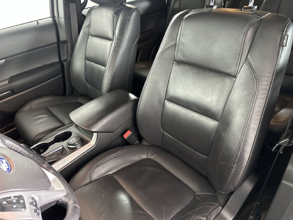 Used 2015 Ford Explorer XLT w/ Equipment Group 202B AWD/4WD image 21