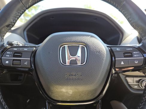 Certified 2025 Honda HR-V EX-L image 29