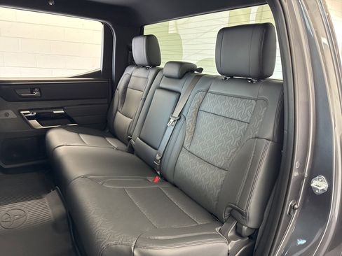 Used 2025 Toyota Tundra Limited image 41