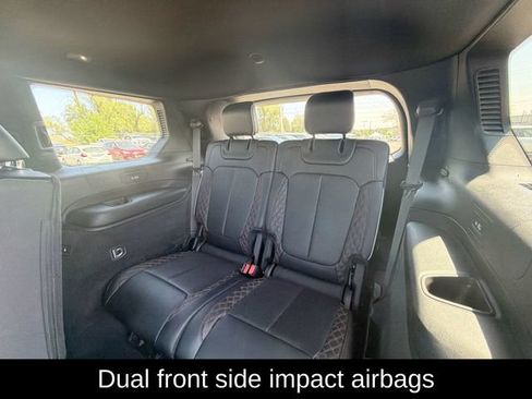 Used 2021 Jeep Grand Cherokee L Summit w/ Luxury Tech Group V AWD/4WD image 32