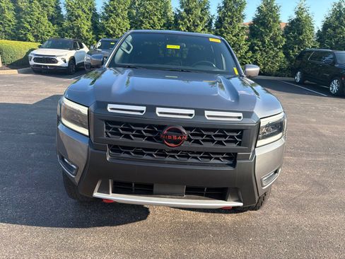 Used 2026 Nissan Frontier PRO-4X AWD/4WD image 8