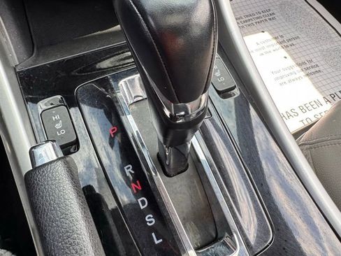Used 2017 Honda Accord EX-L image 21