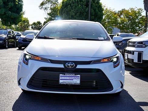 Used 2025 Toyota Corolla LE image 5