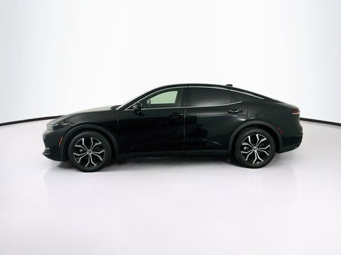 Used 2024 Toyota Crown AWD/4WD image 4