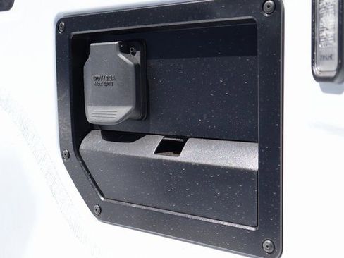 New 2026 GMC Sierra EV Elevation image 17