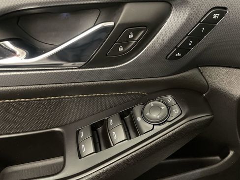 Used 2018 Chevrolet Traverse Premier w/ LPO, 'HIT The Road' Package AWD/4WD image 18