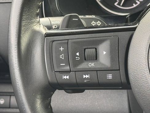 Certified 2022 Nissan Pathfinder SV w/ SV Black Package image 16