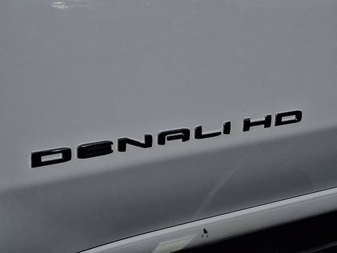Used 2024 GMC Sierra 2500 Denali w/ Denali Reserve Package image 33