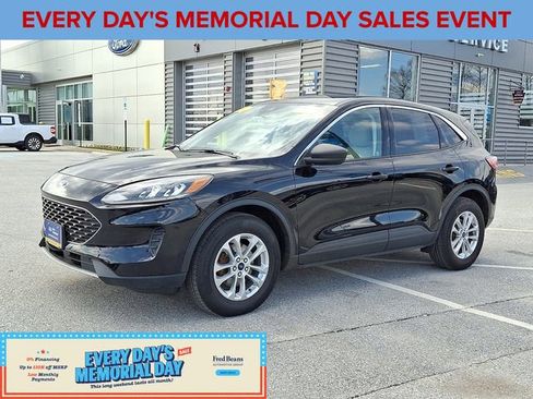 Certified 2022 Ford Escape SE w/ Cold Weather Package AWD/4WD image 5