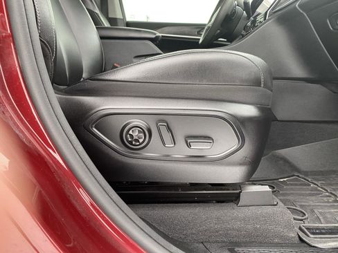 Used 2023 Jeep Grand Cherokee L Limited image 31