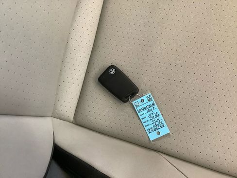 Used 2019 Volkswagen Jetta R-Line image 28