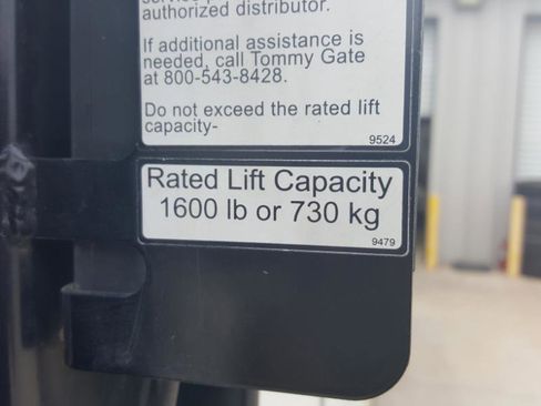 Used 2016 Chevrolet Express 3500 image 22