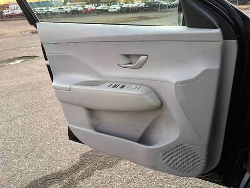 Used 2025 Hyundai Kona SEL image 20