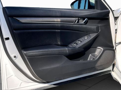 Used 2020 Honda Accord LX image 18