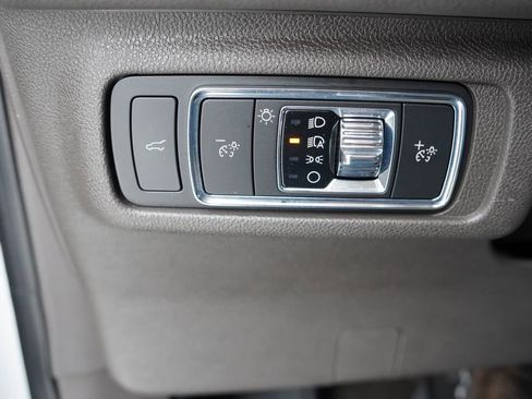 Used 2021 Lincoln Corsair AWD w/ Sport Package image 25