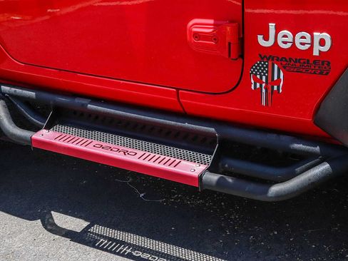 Used 2018 Jeep Wrangler Sport AWD/4WD image 19