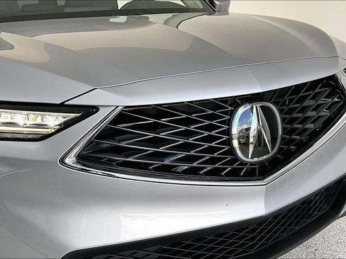 Certified 2025 Acura MDX FWD image 36