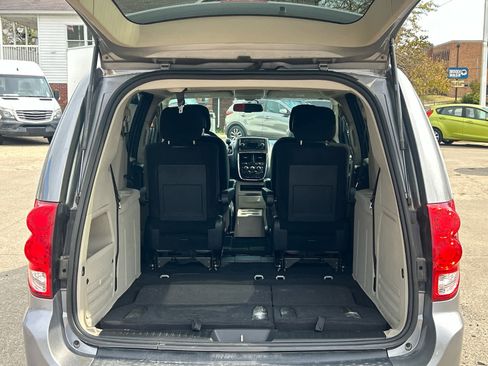 Used 2014 Dodge Grand Caravan SE w/ Quick Order Package 29E SE image 7