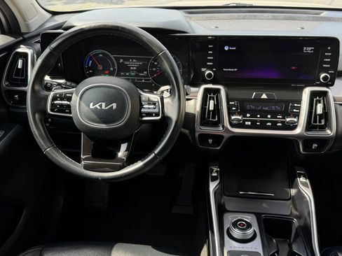 Used 2022 Kia Sorento EX FWD image 17