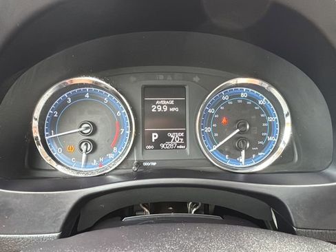 Used 2019 Toyota Corolla LE image 21