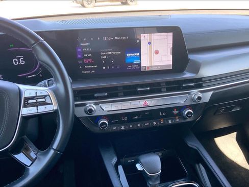 Used 2024 Kia Telluride LX image 7