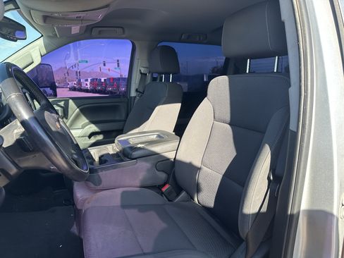 Used 2019 Chevrolet Silverado 2500 LT w/ LT Convenience Package AWD/4WD image 13