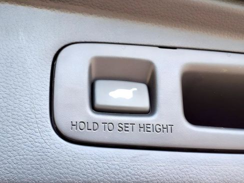 Used 2024 Honda CR-V EX-L image 6