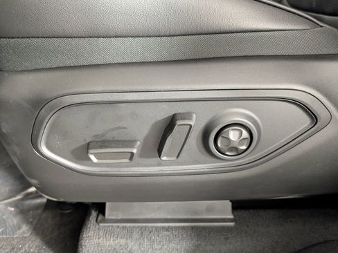 New 2025 Jeep Grand Cherokee L Limited w/ Luxury Tech Group II image 17