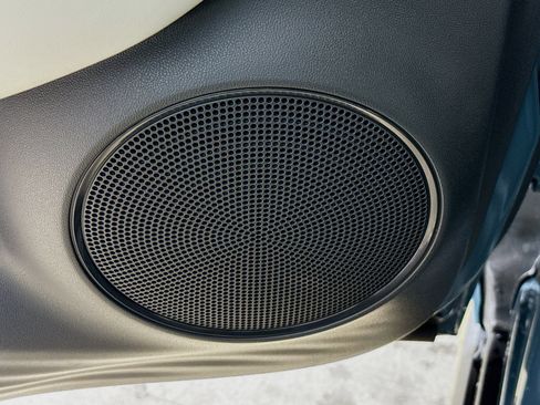 New 2026 Honda HR-V LX image 21