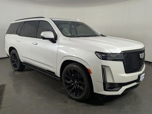 Used 2023 Cadillac Escalade Sport Platinum image 2