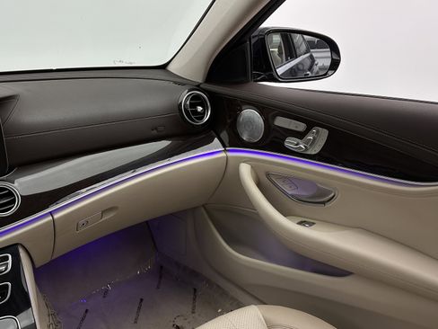 Used 2017 Mercedes-Benz E 300 image 26