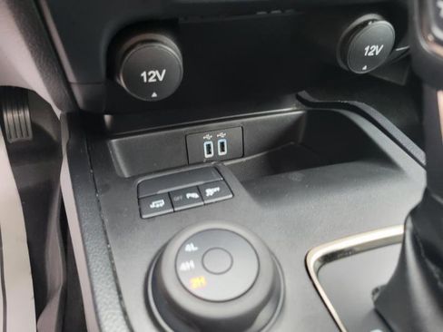 Used 2023 Ford Ranger Lariat w/ Technology Package AWD/4WD image 32
