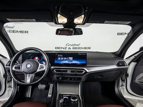Used 2024 BMW 330i Sedan w/ M Sport Package RWD image 22