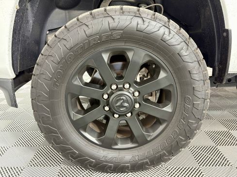 Used 2021 GMC Yukon SLT image 33