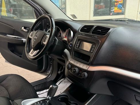 Used 2015 Dodge Journey American Value Package w/ Flexible Seating Group image 31