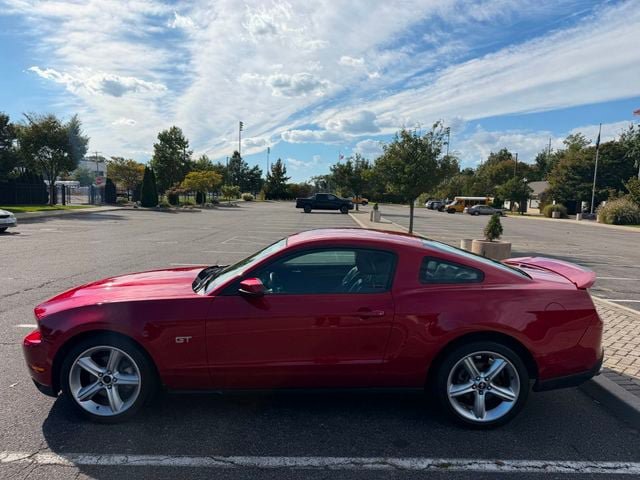 Used 2010 Ford Mustang GT Premium RWD image 17