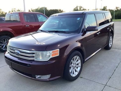 Used 2009 Ford Flex SEL FWD image 3