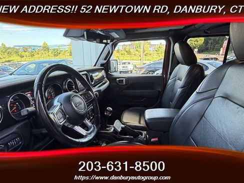 Used 2021 Jeep Wrangler Unlimited Sahara AWD/4WD image 15
