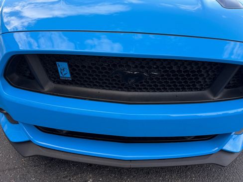 Used 2017 Ford Mustang GT Premium w/ Equipment Group 401A image 23