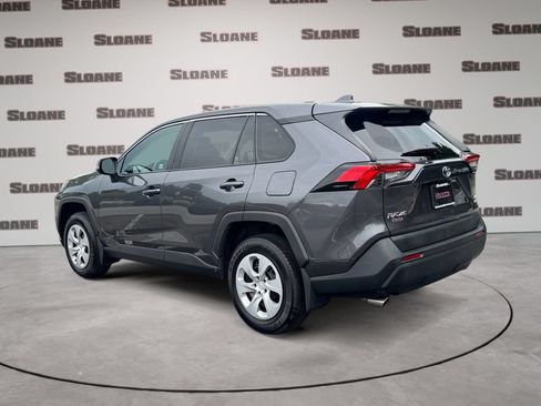 Used 2024 Toyota RAV4 LE AWD/4WD image 3
