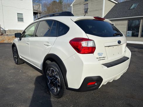 Used 2016 Subaru Crosstrek 2.0i Premium AWD/4WD image 5