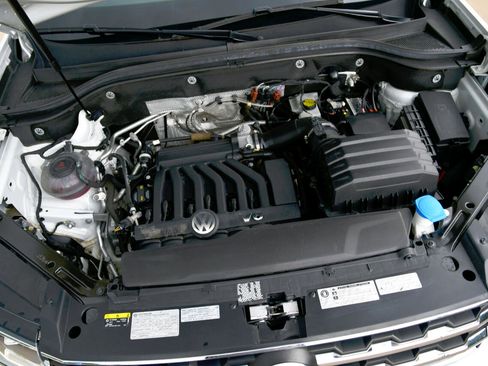 Used 2020 Volkswagen Atlas SE w/ Panoramic Sunroof Package image 41