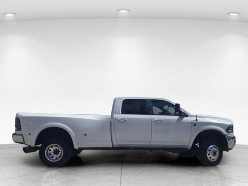 Used 2017 RAM 3500 Big Horn AWD/4WD image 3