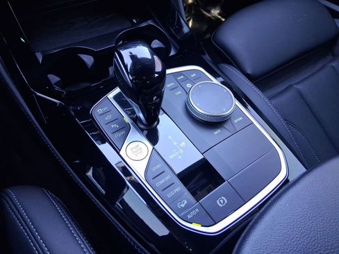 Certified 2023 BMW X4 xDrive30i w/ Premium Package image 18