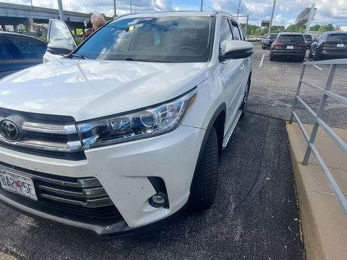 Certified 2019 Toyota Highlander Limited Platinum w/ Protection Package #3 AWD/4WD image 1