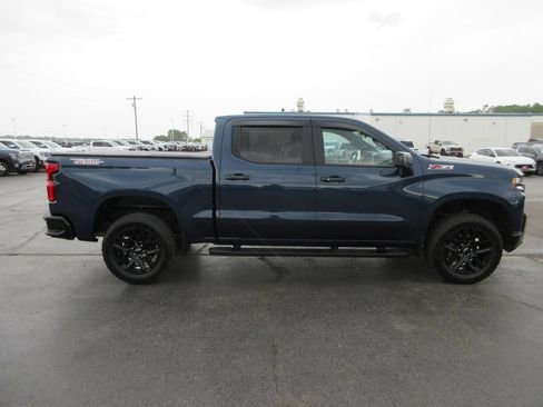 Certified 2022 Chevrolet Silverado 1500 LT Trail Boss w/ Convenience Package II AWD/4WD image 4